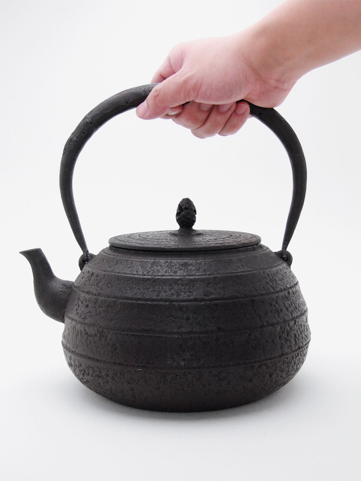 面取玉縁東山形鉄瓶 – 御釜屋