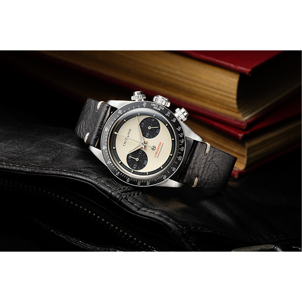 OUTLINE × TiCTAC 2レジスタークロノ YK20232-1WHLB ホワイト レザー