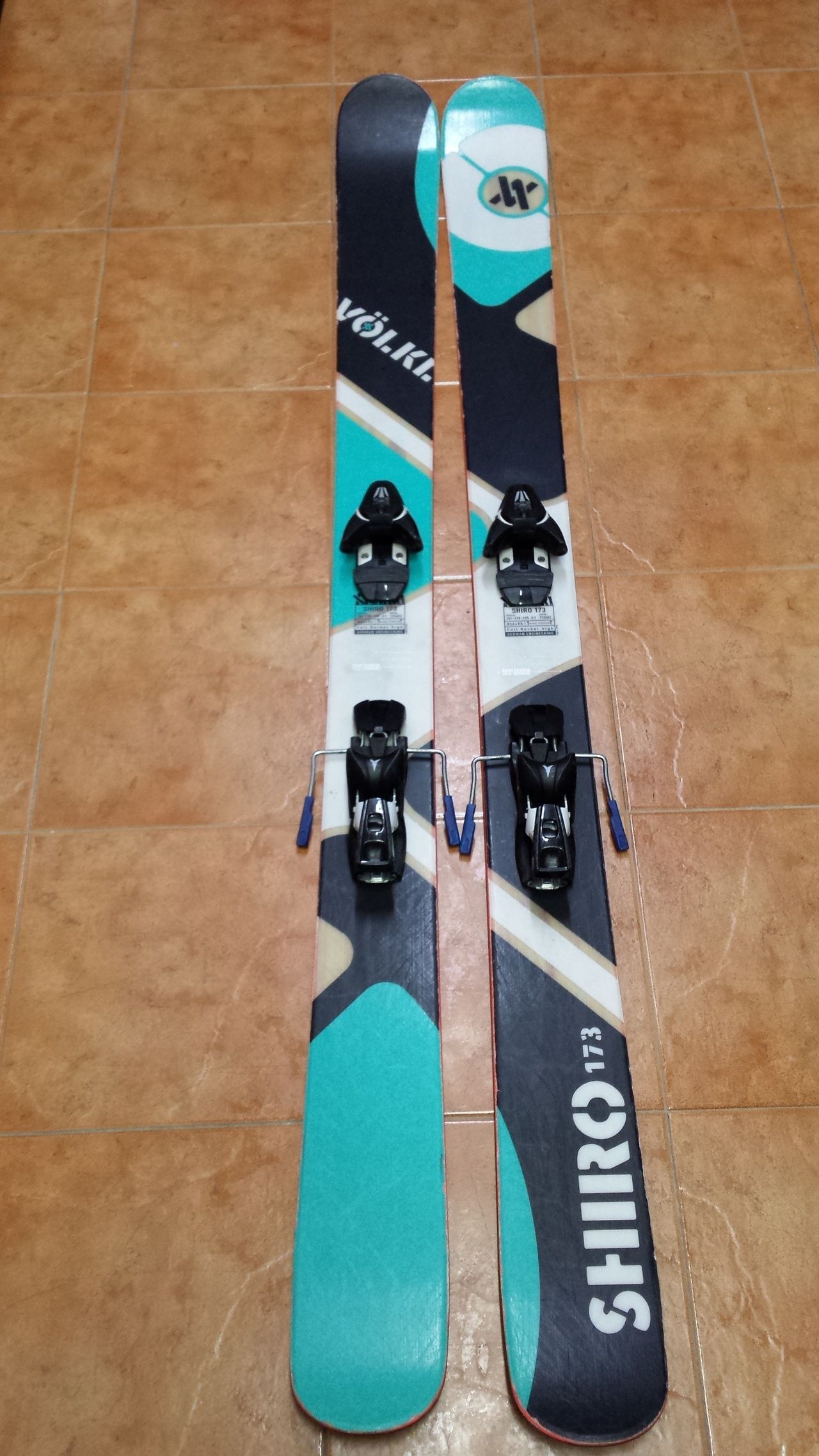 スキー 183 VOLKL SHIRO 119 スキー 183 VOLKL SHIRO 119 スキー 183