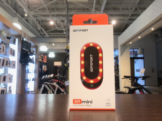 またも良い商品が出ました。自分も購入。IGPSPORTレーダーテールライト