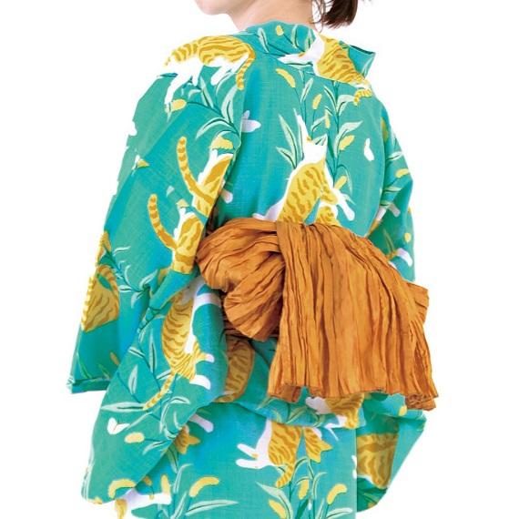 ねこじゃらしの草原で遊ぶ、茶トラ猫さんの浴衣が登場！│フェリシモ猫部