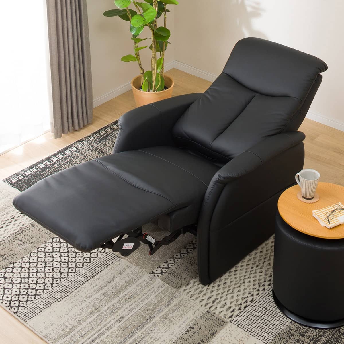 電動リクライニングチェア 本革(一部合成皮革)タイプ (コンフェ BK