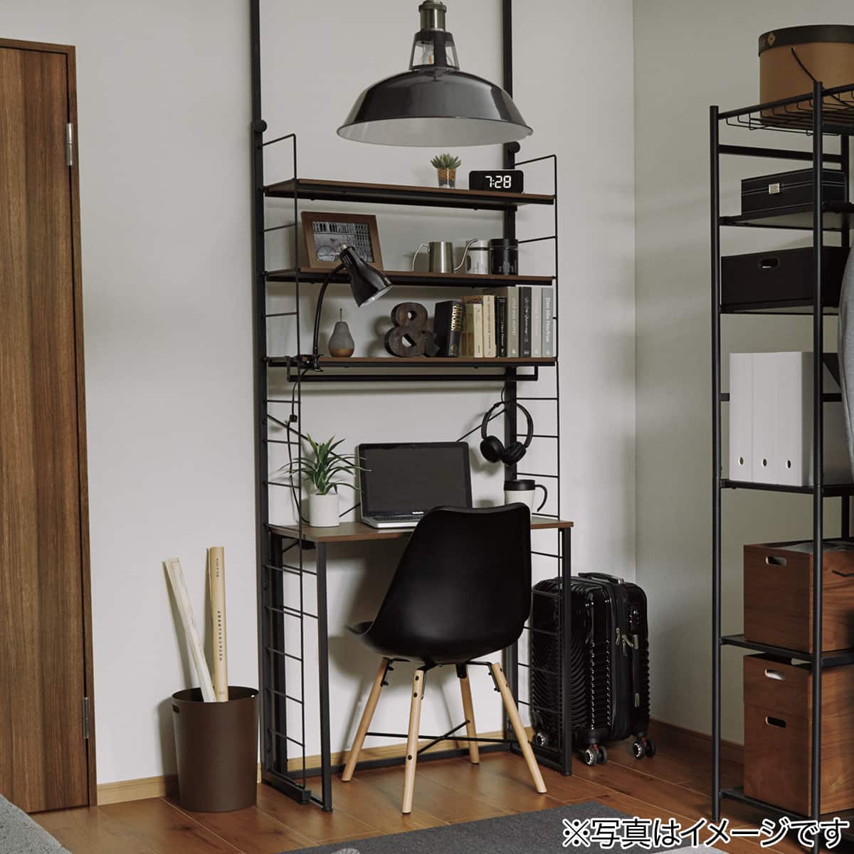 突っ張り壁面収納ワードローブNポルダ(ミドルブラウン) | ニトリネット