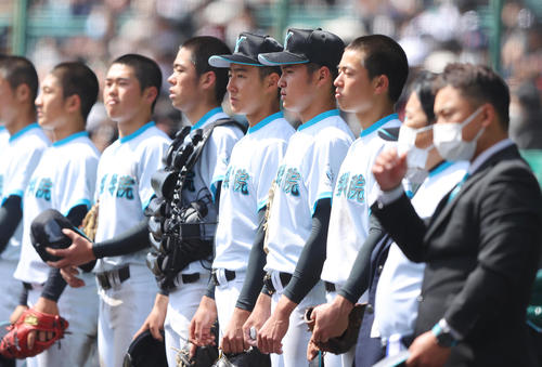 センバツ】山梨学院「C2Cブルー」の新ユニホームお披露目 初勝利逃すも