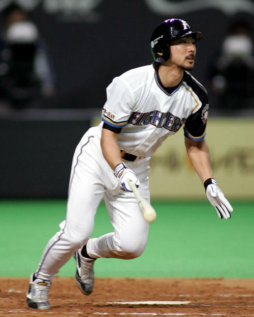日本ハムが小笠原道大氏を招聘 14年ぶり古巣復帰 - プロ野球写真