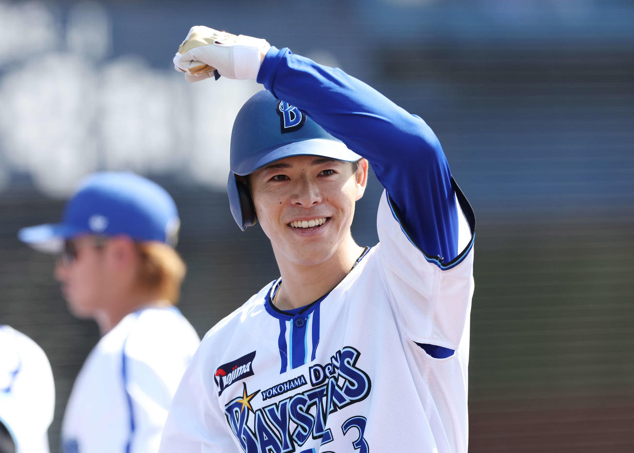 DeNA】投手・中川颯、打った瞬間確信のプロ初本塁打！ 右翼席中段への