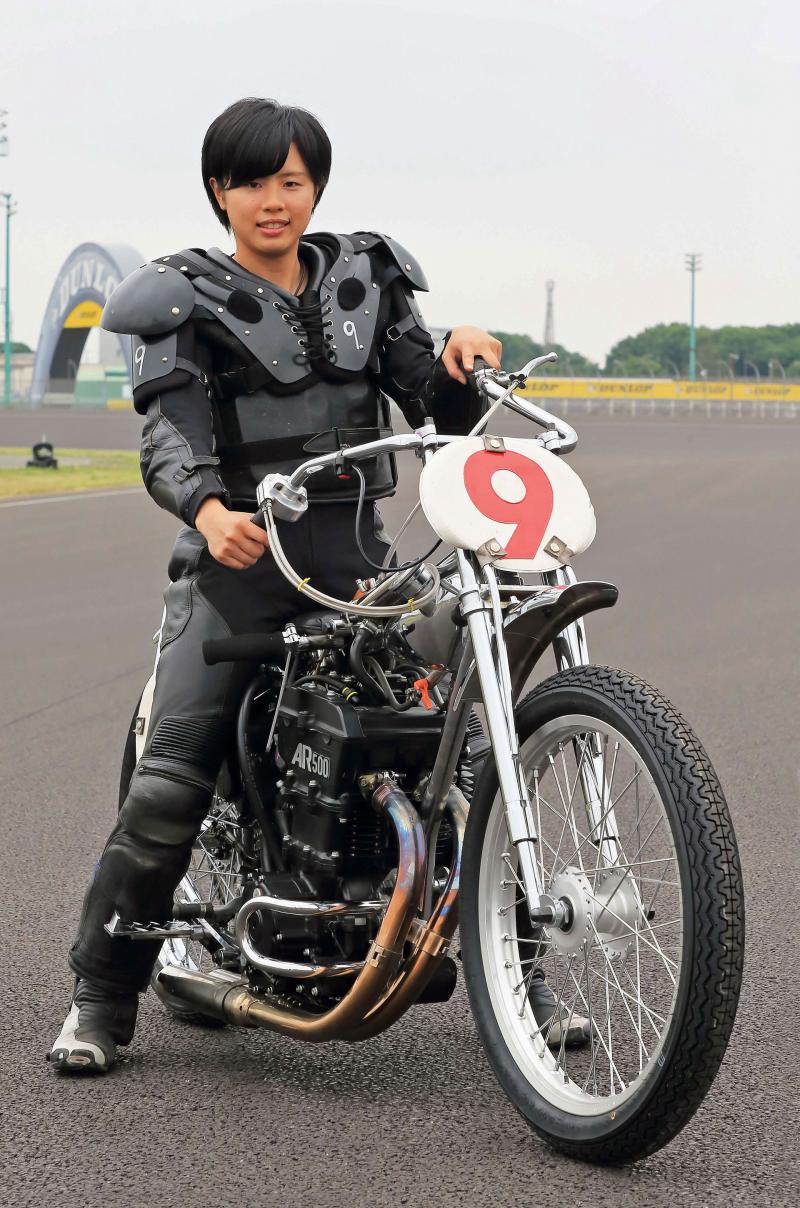 田崎萌、養成所最速タイムタイ オート33期卒業式 - オート : 日刊スポーツ