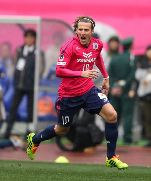 W杯得点王＆MVPフォルラン引退 C大阪にも所属 - 海外サッカー