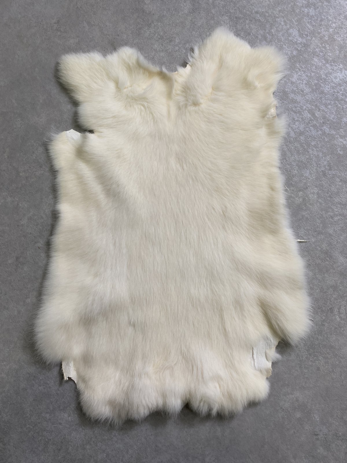 ヤギ 毛皮 ラグ 約70×90cm ウサギの毛皮 管理番号3 ヤギ 毛皮 ラグ 約