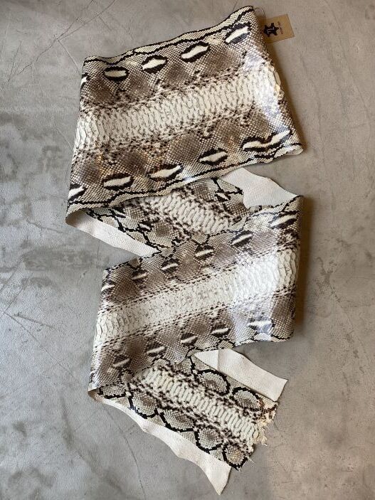 レザークラフト・革販売のニシカワレザー