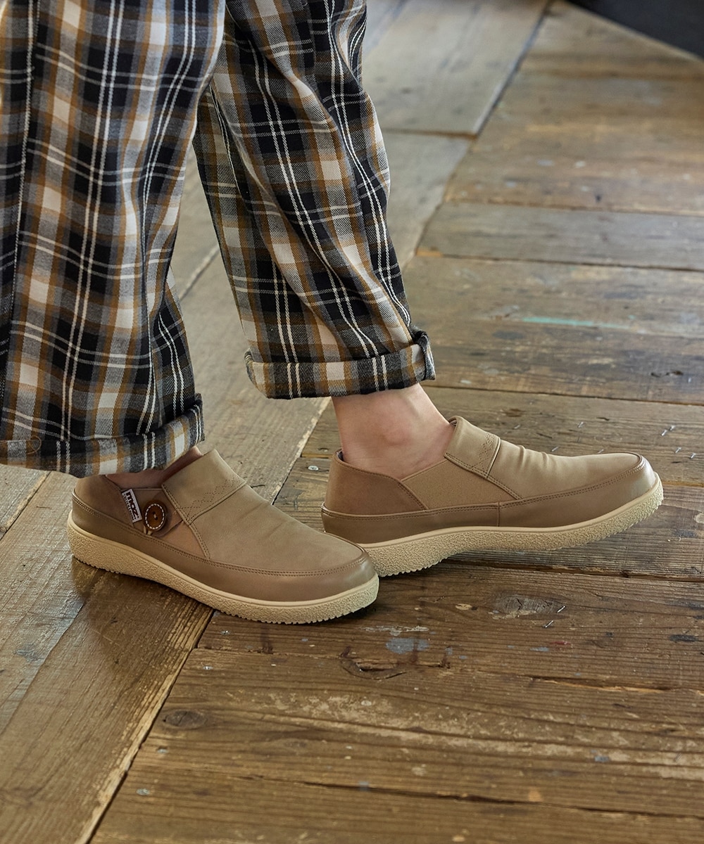 ゆったり幅広】moz（モズ）軽量ボタンデザインサイドゴアスニーカー