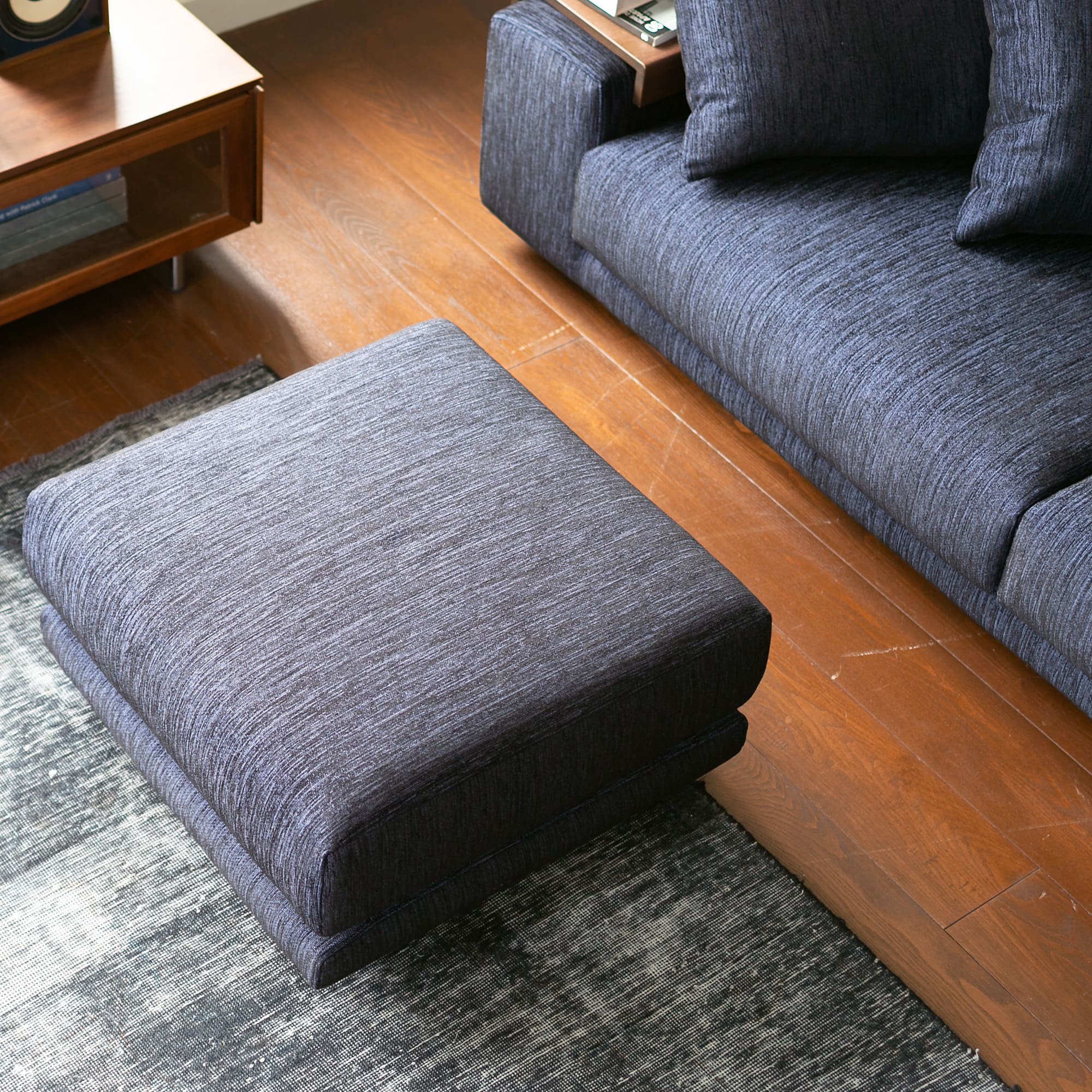 Decibel Professional オットマン」 製品詳細ページ | 国産ソファ