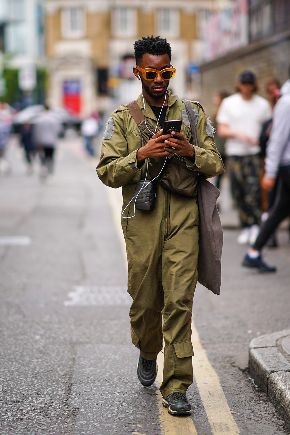 FASHION] 自分らしさを極める！ ジャンプスーツスタイル特集 - NYLON JAPAN