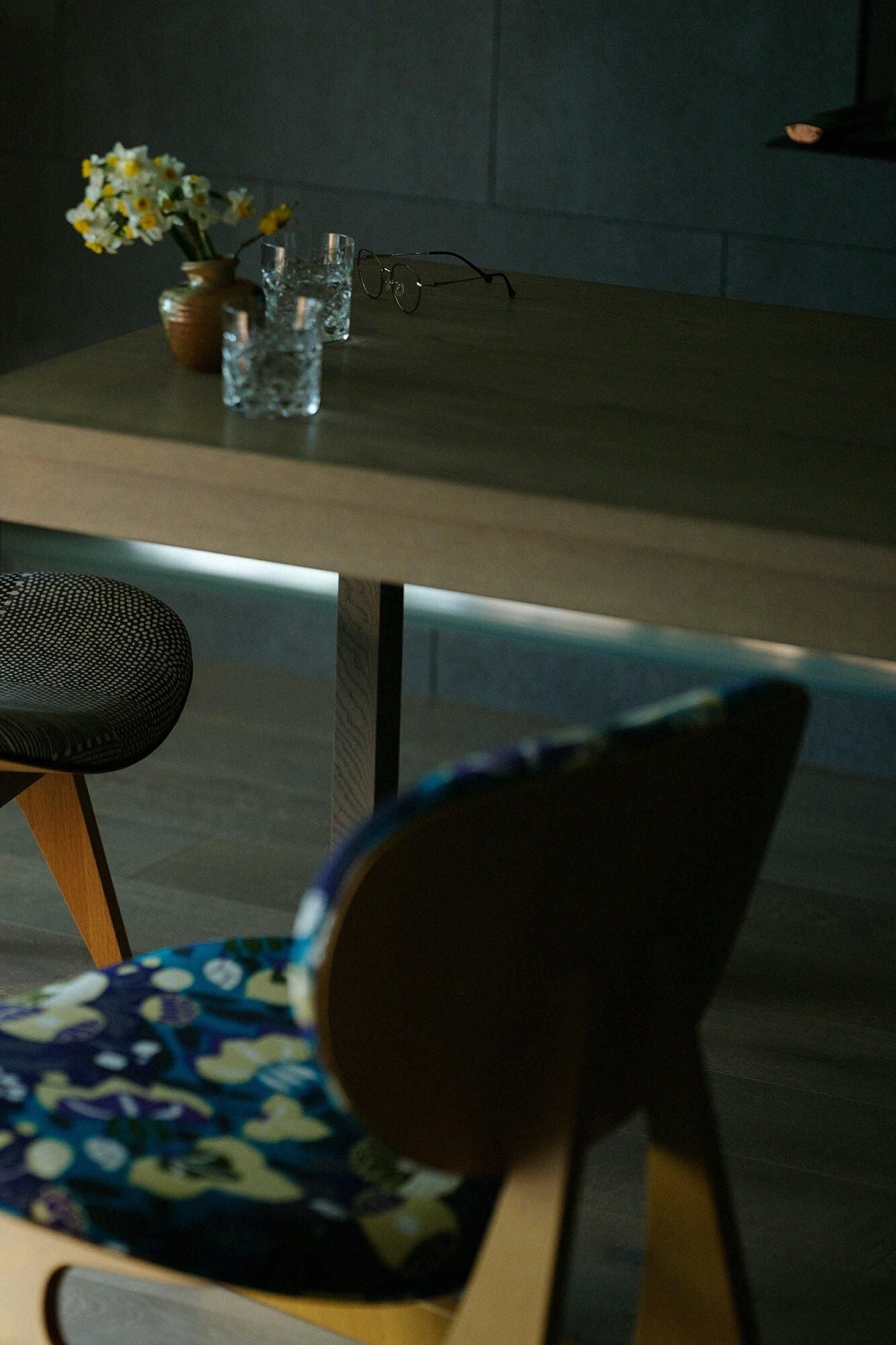 1ヶ月半後発送】SOU・SOU×天童木工 低座イス／間がさ