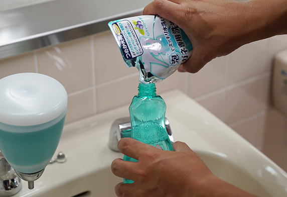 メガネのシャンプー 除菌EX アクアミントの香り つめかえ用｜メガネ