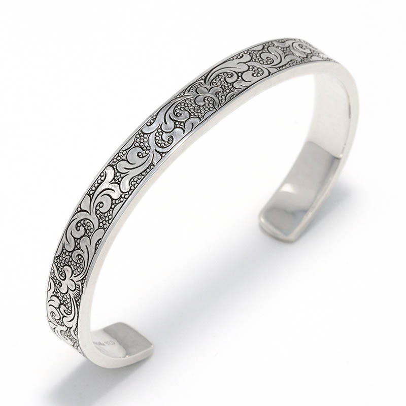 Suman Dhakhwa（スーマンダックワ） Wide Flat Leaf Carving Cuff