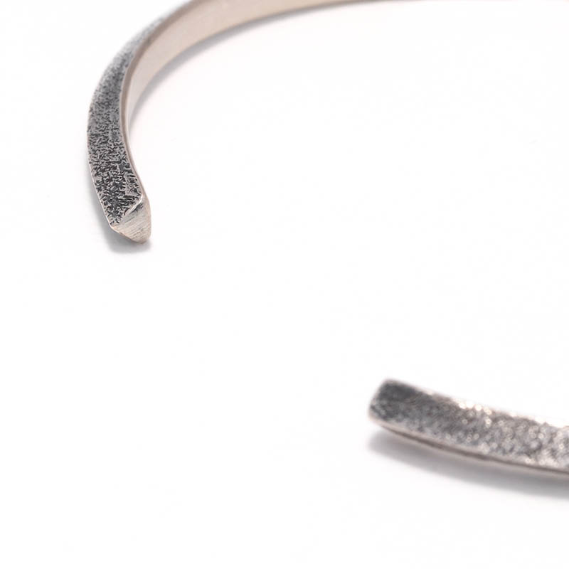 Suman Dhakhwa（スーマンダックワ） Triangle Remix Bangle