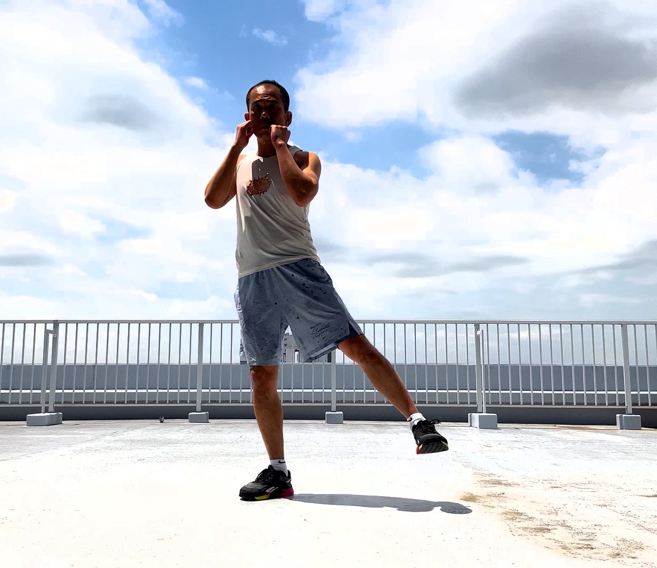 ボディコンバット 42 曲 試聴