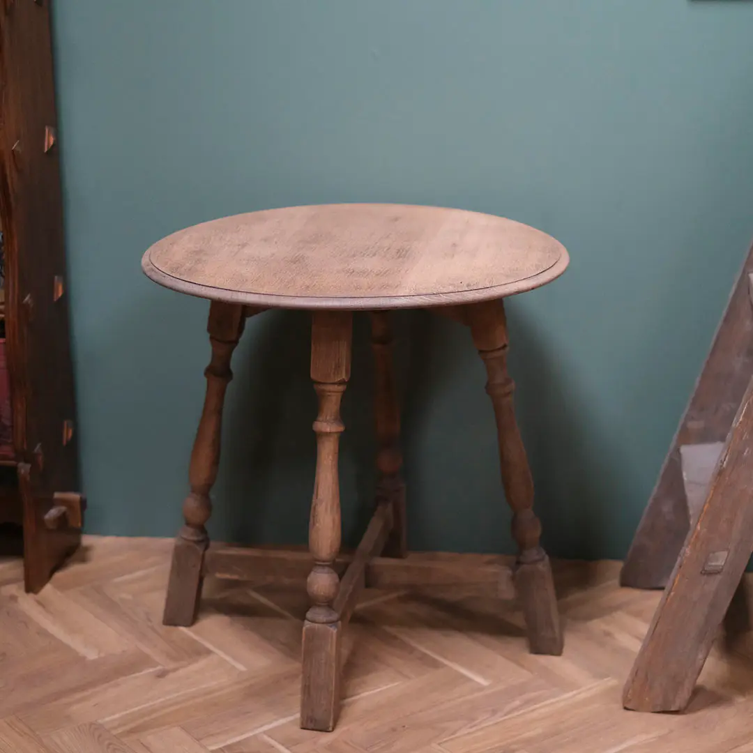 アンティークテーブルのオンライン商品 イギリスとフランスから洗練