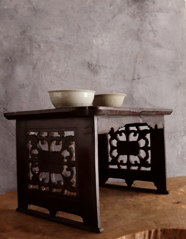 残1点】韓国 アンティーク 骨董 李朝 ソバン お膳 花台 飾り台 ミニ 漆