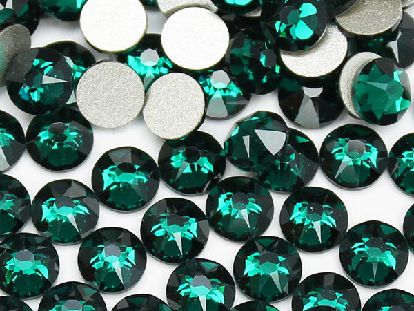 スワロフスキー エメラルド-#2058 4-ラインストーン・スワロフスキーの