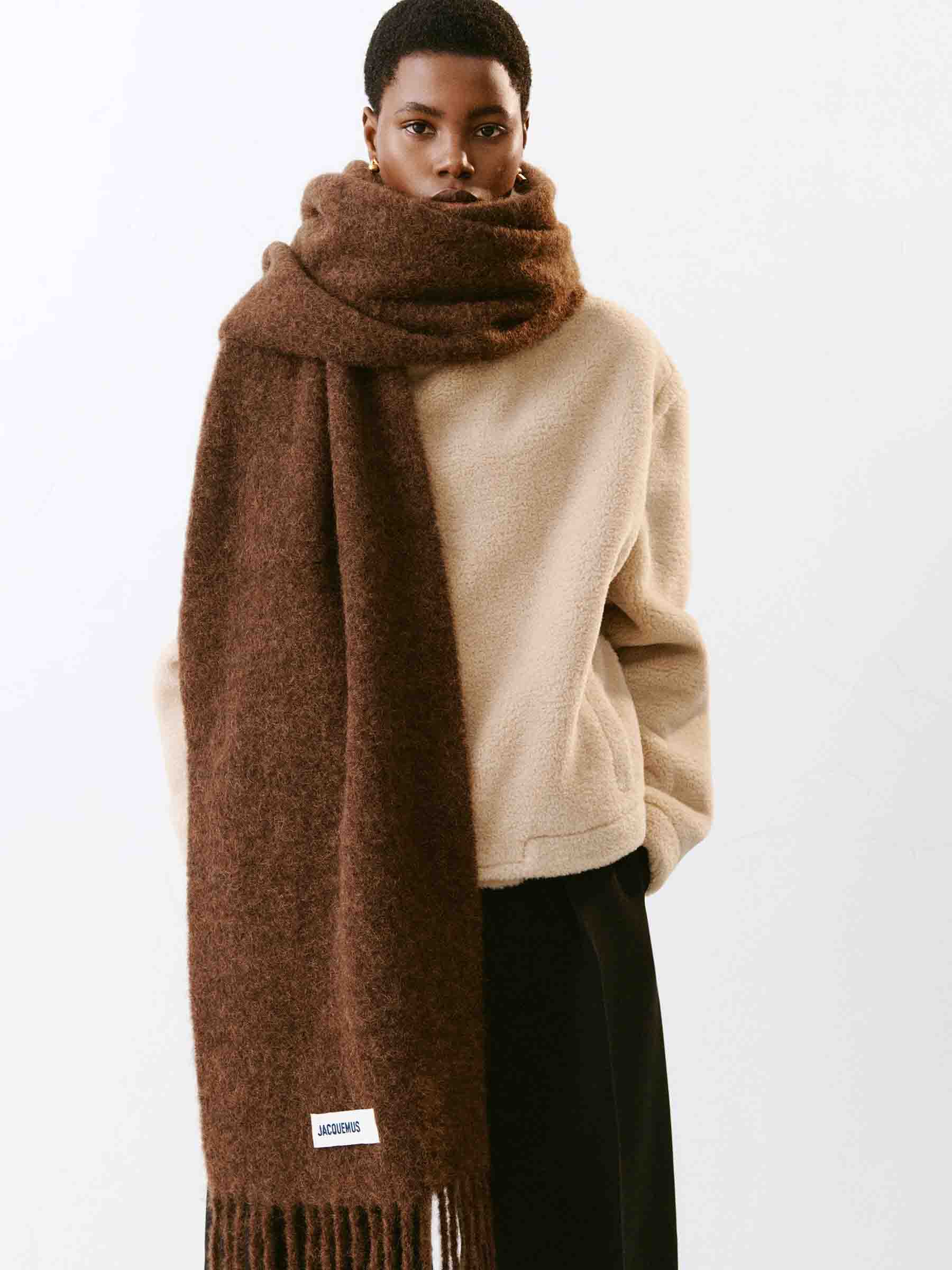 Jacquemus – Jacquemus Carro Scarf in Barcelona or Shop Online