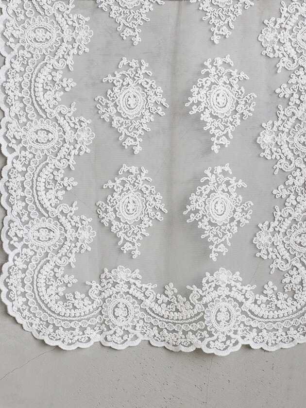 Chez moiカフェカーテンLuxury Corinzioオフホワイト40x95cm サラグレース