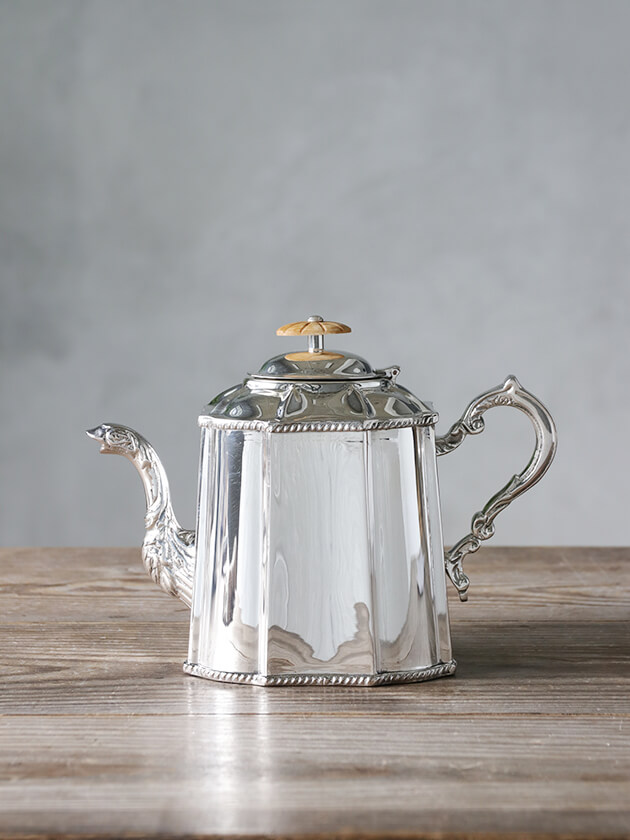 Royal Familyシルバーティーポット - サラグレース