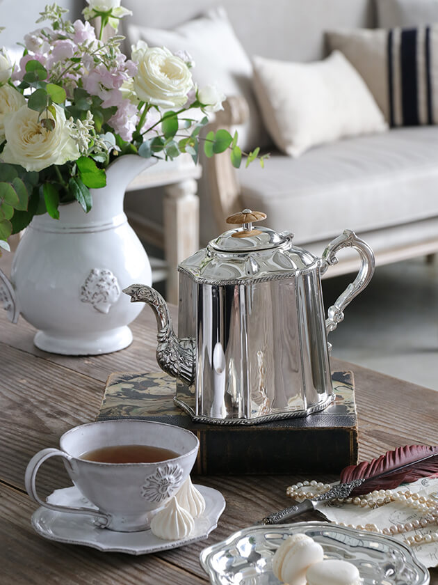 Royal Familyシルバーティーポット - サラグレース