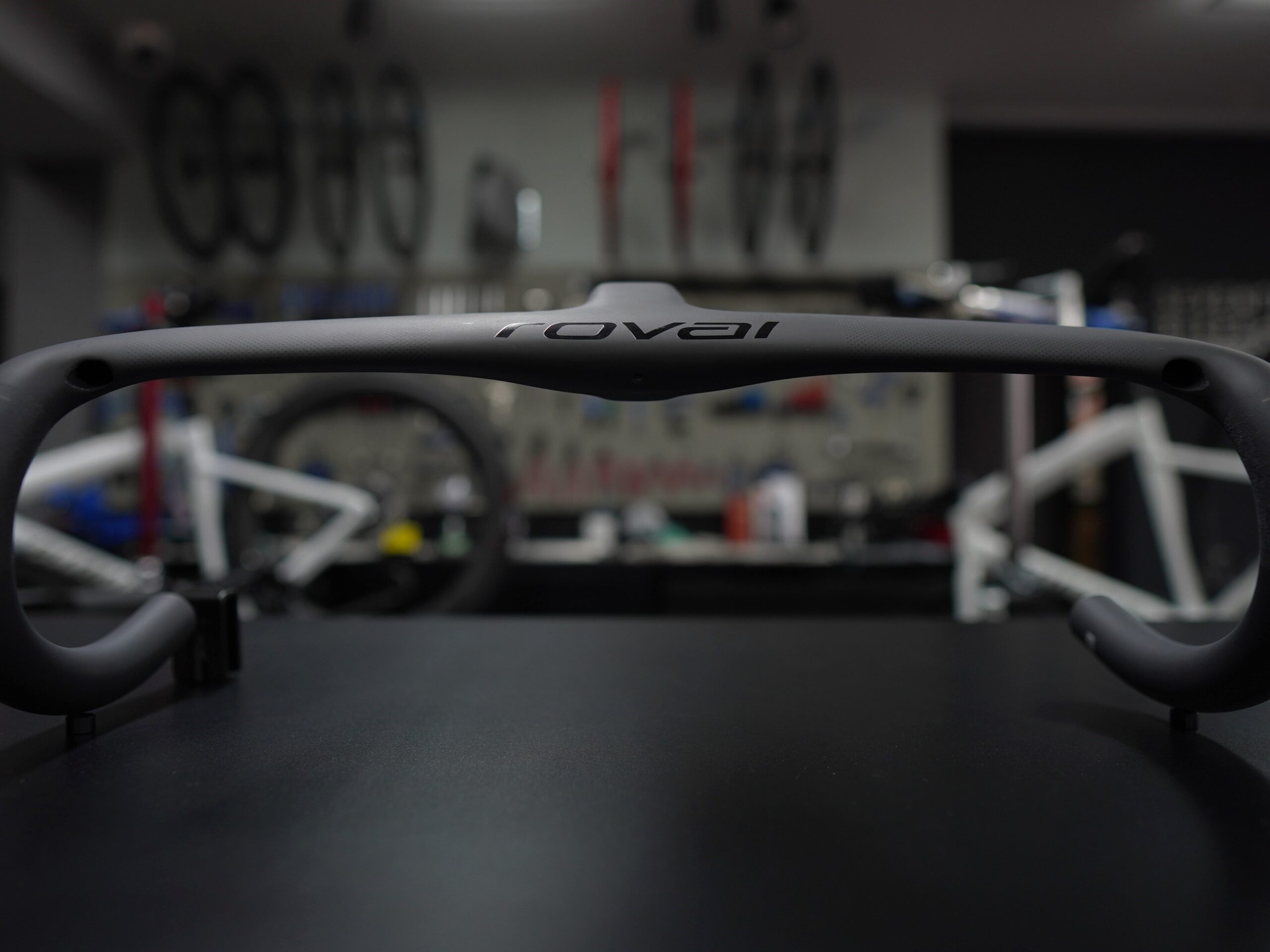 風を切り裂く勝利の形状”「ROVAL RAPIDE COCKPIT」が登場