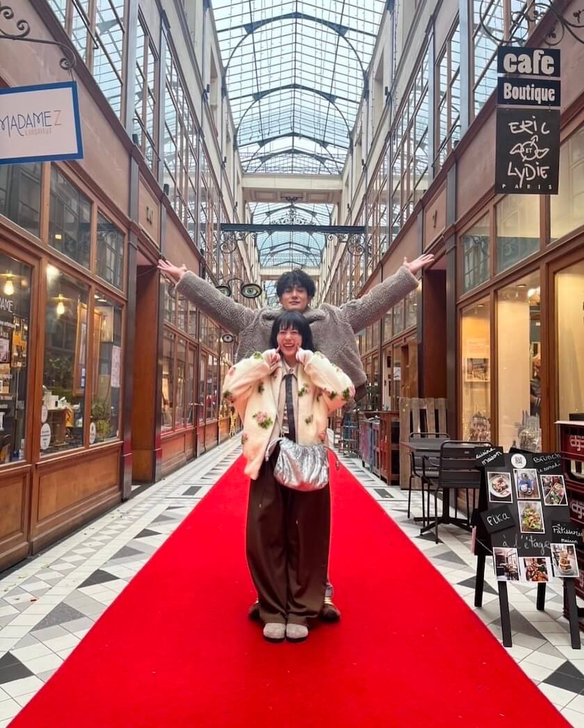 高畑充希もパリで着用 花柄ボアジャケットがじわじわと流行中