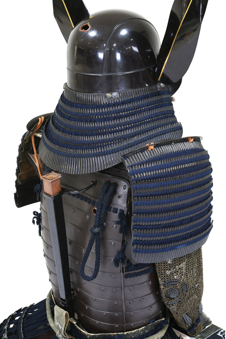 甲冑/鎧 鉄錆地南蛮横矧桶側五枚胴具足 鉄黒呂塗頭成脇立付兜 （BU