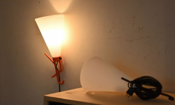 メーデーランプ / オレンジFlos（フロス） | 公式通販 家具・雑貨