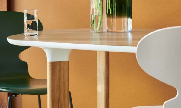 アナログテーブル JH43 W130×D105cm / ホワイトFRITZ HANSEN（フリッツ