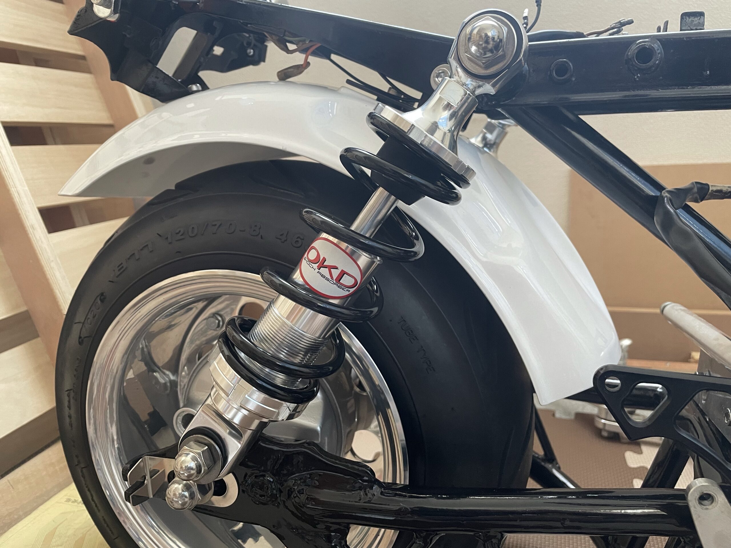 モンキー】OKDリアショック取り付けと車高調整 | Freedom