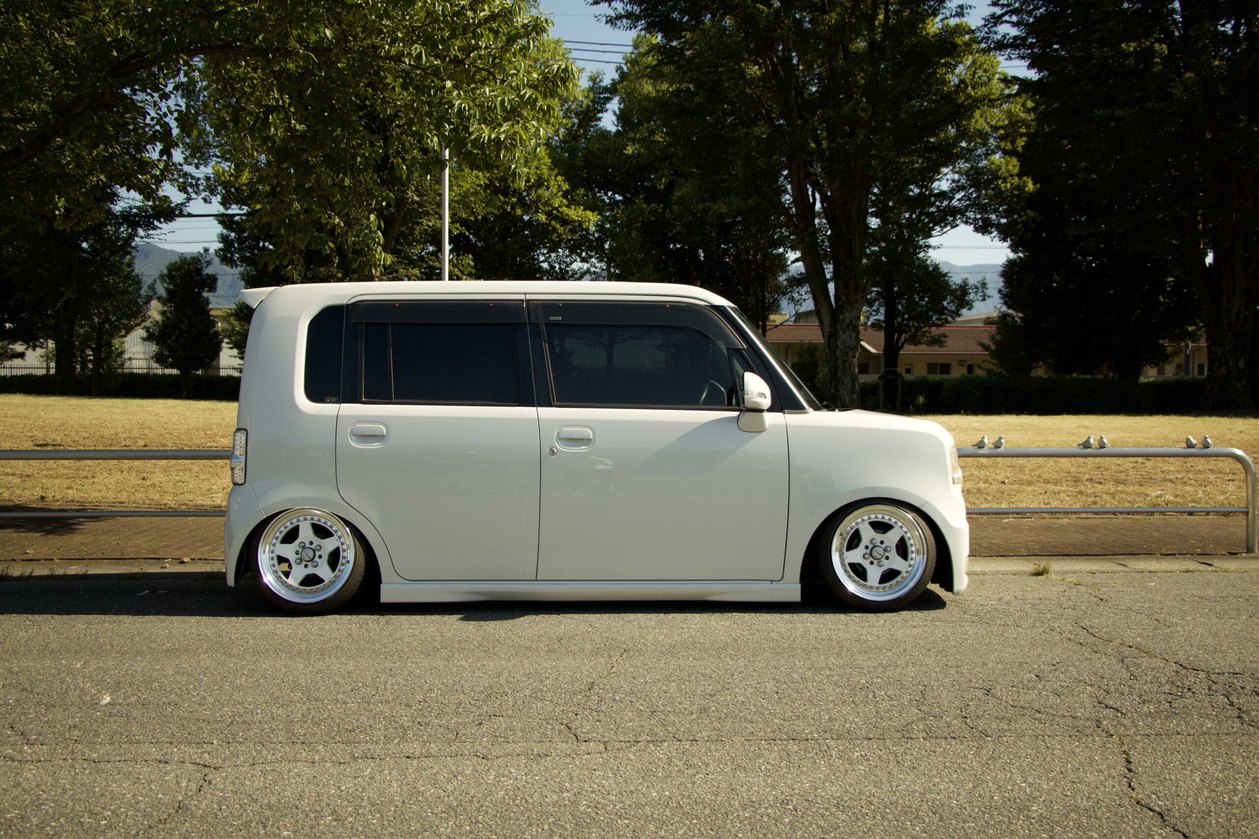 L575S】ムーヴコンテの車高短カスタム。マイスターCR01装着 | Freedom