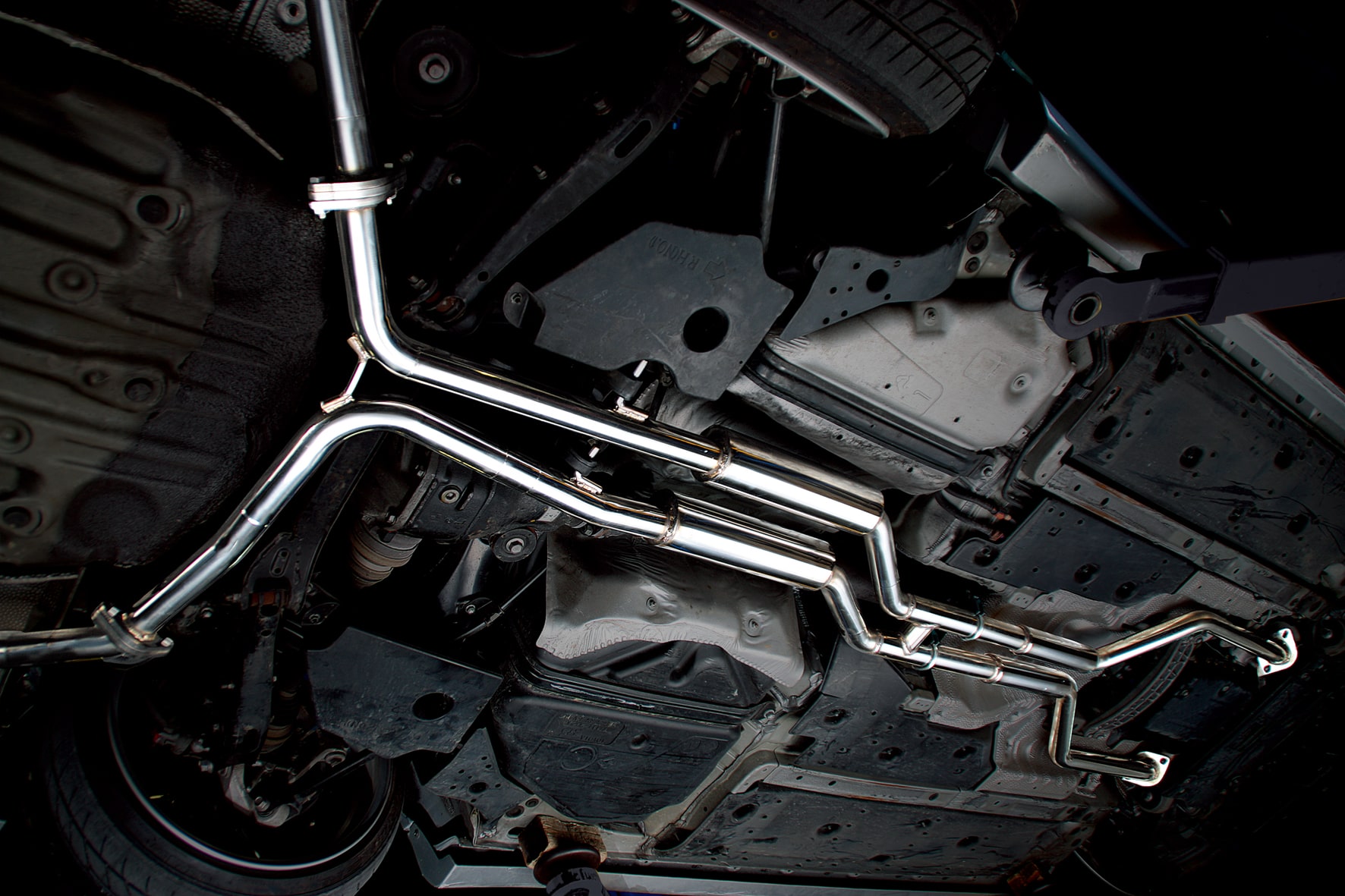 ハイパワーブースト 【フルデュアルマフラー】 For 18クラウン｜センス