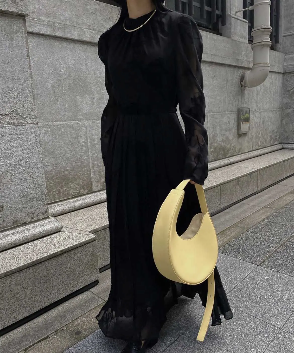 Mサイズ】スパンコール花柄刺繍プチハイネックウエストマークAライン