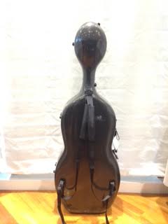 Musilia（ムジリア）カーボンチェロケース各色ご用意しております