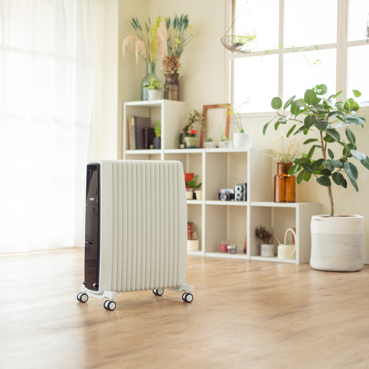 ディンプレックス ダブルの熱効果で 陽だまりのような暖かさ オイル