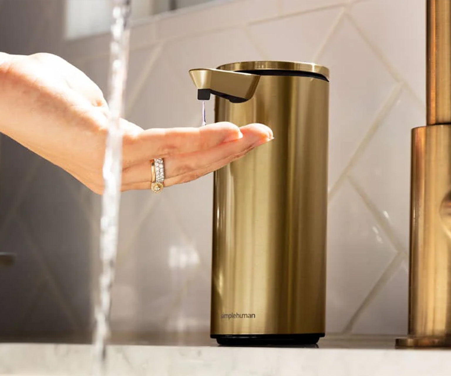 センサーポンプ ソープディスペンサー 266ml | Simplehuman