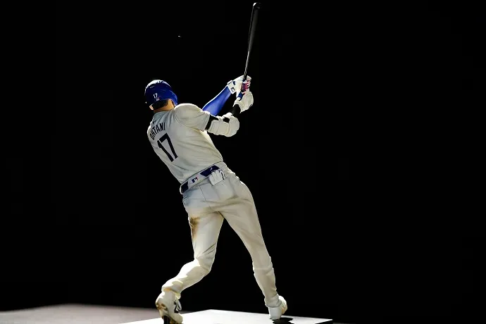 PR】大谷翔平の1/6スケールフィギュア登場！ 移籍後の第1号を再現した