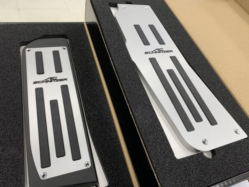 BMW TUNERのAC SCHNITZERよりフットレストがラインナップ追加 | Studie