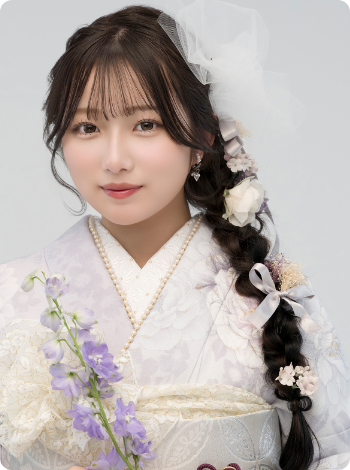 希空×ふりホ 4LOOK “今、私が着たい振袖。”｜LOOK03 くすみグレー