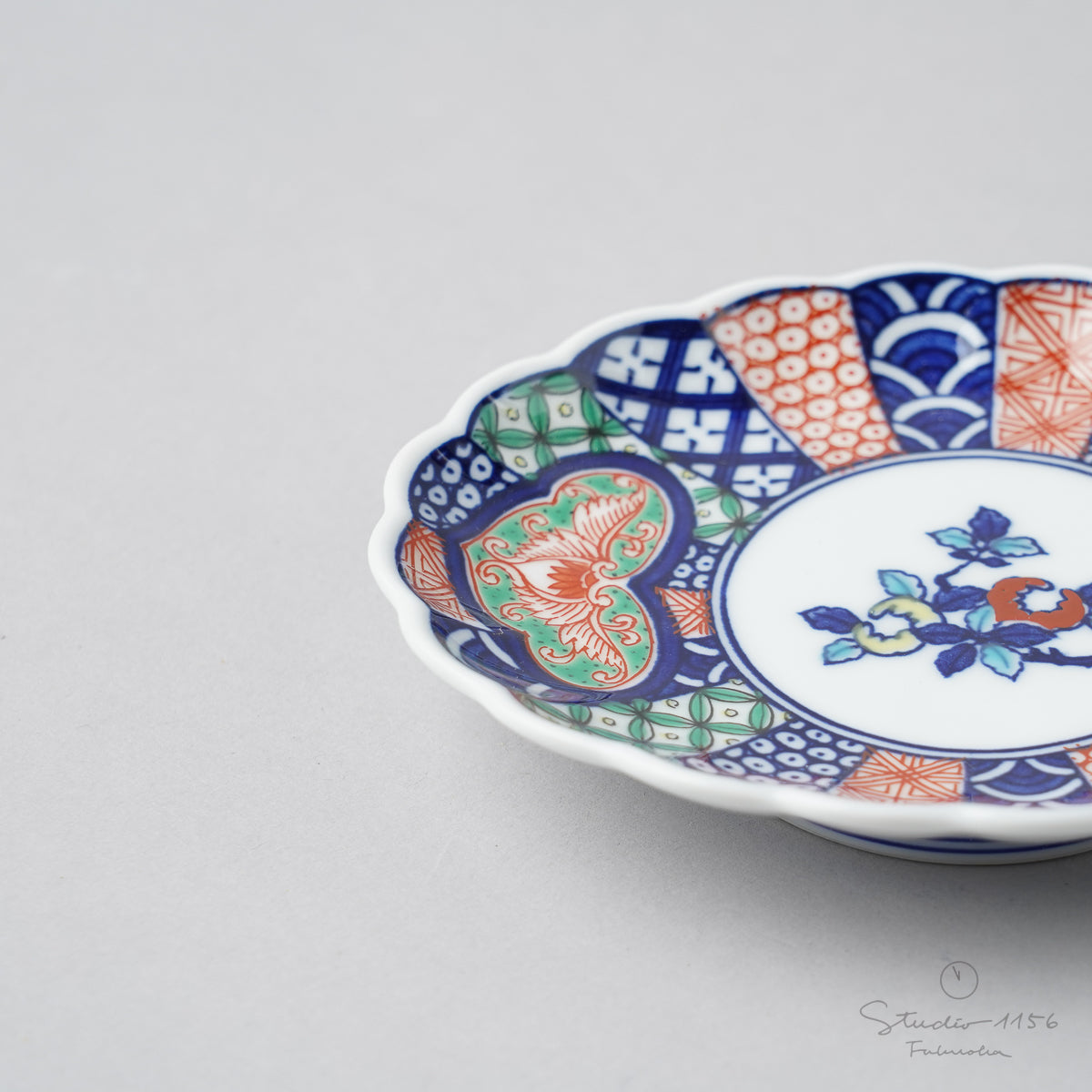 有田焼 染錦懐古伊万里 楕円小皿 11cm 其泉窯の通販｜Studio1156