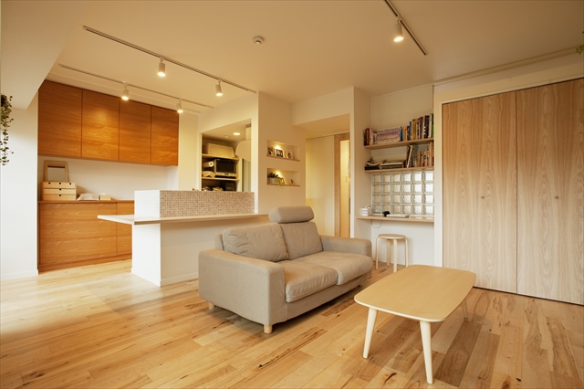 キッチンとダイニングをつなぐLDKの主役。 食事もできる「キッチン