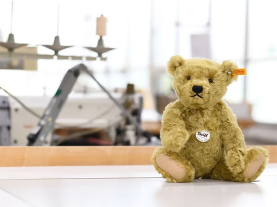 赤ちゃんキツネのフォクシー | ドイツ最高級テディベアのシュタイフ