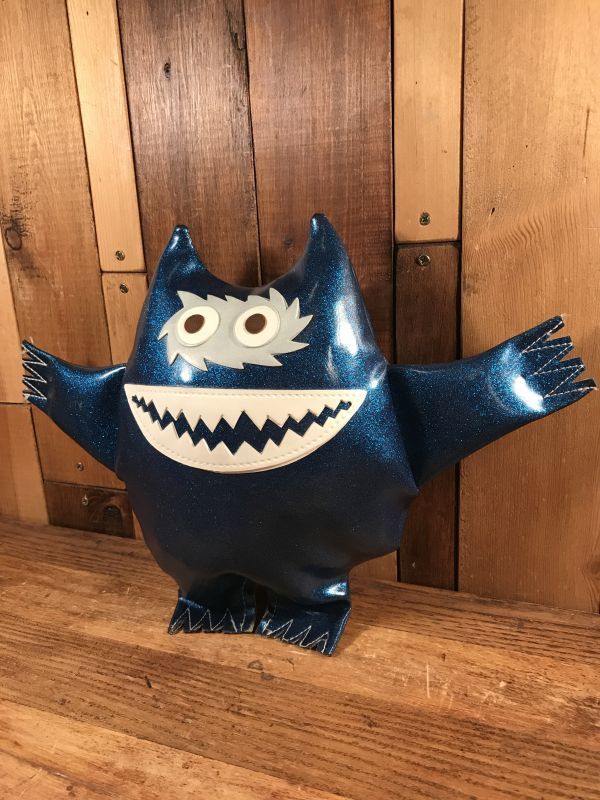 Naugahyde Nauga Monster Sparkling Color Doll ナウガモンスター