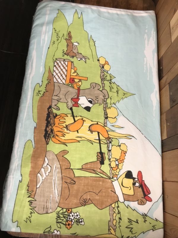 Yogi Bear Flat Sheet ヨギベア ビンテージ フラットシーツ ハンナ