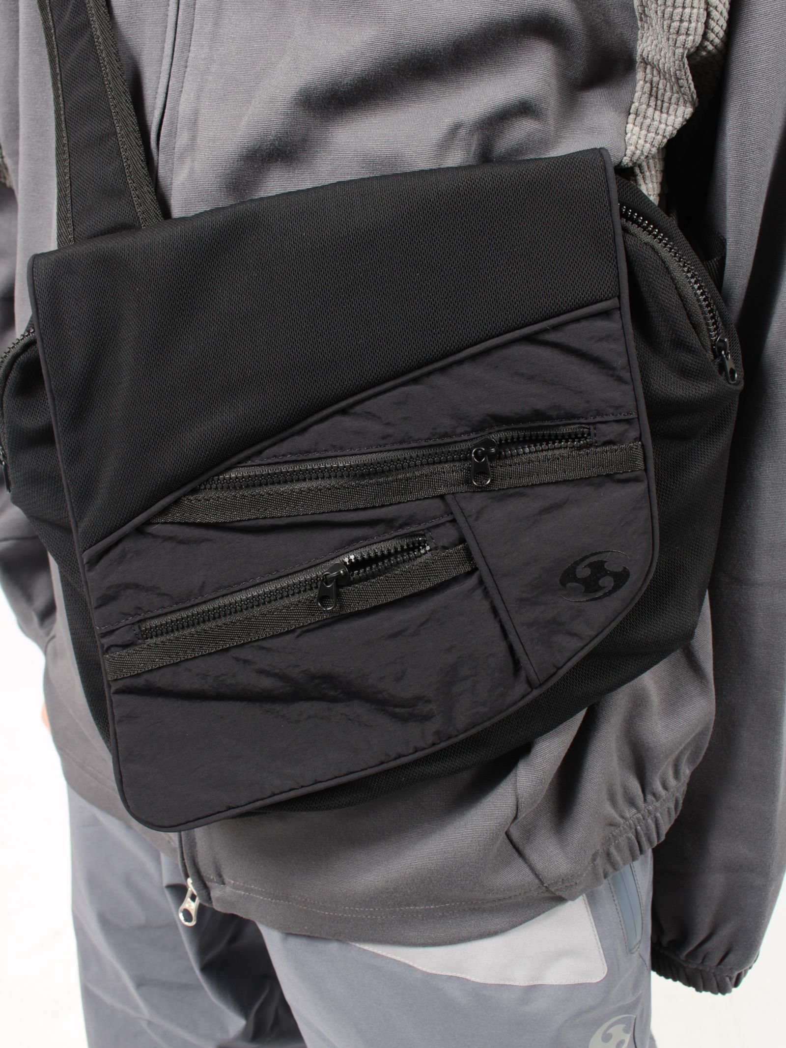 SAN SAN GEAR - 【24AW】ポケット クロス バッグ / POCKET CROSS BAG